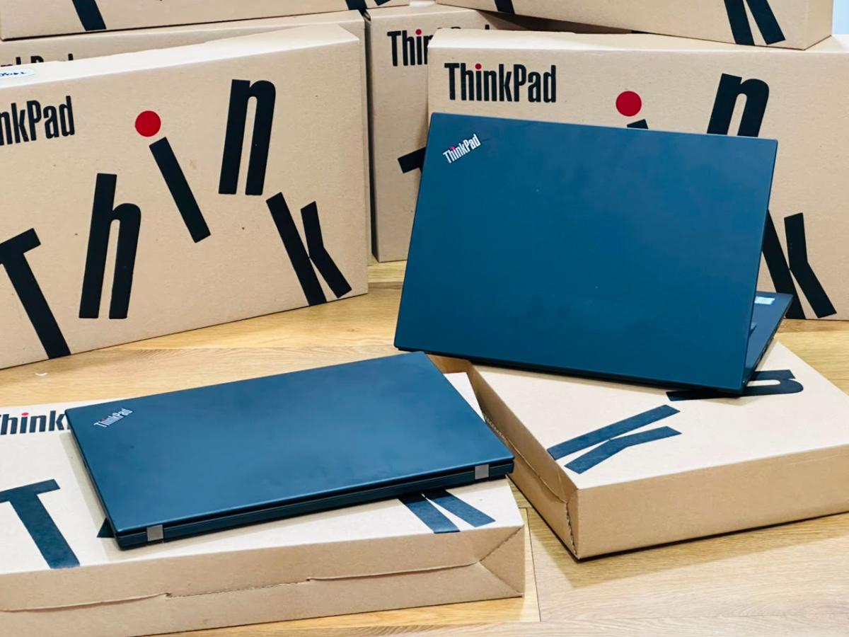 LENOVO THINKPAD T490
