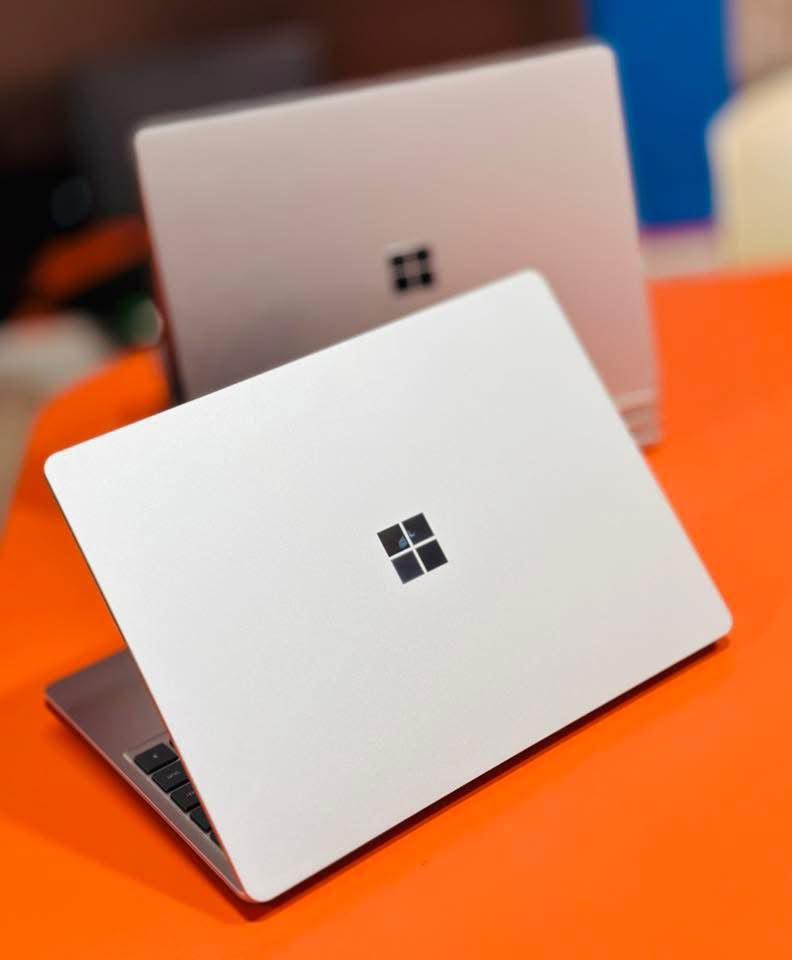 Surface Laptop Go