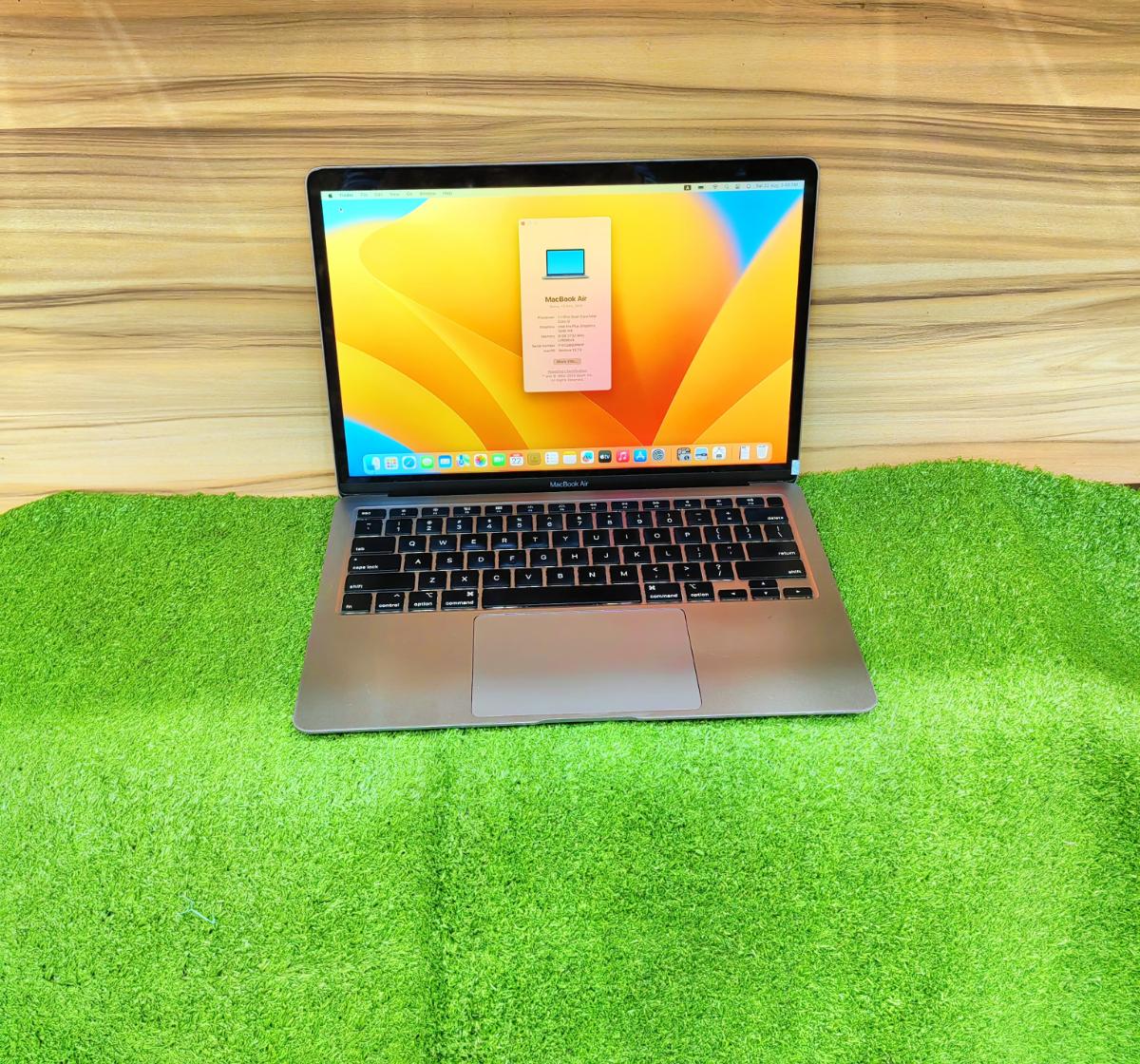 MACBOOK AIR INTEL CORE i3 2020